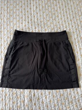 Athleta Black Performance Skort with Textured Panels